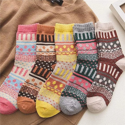 5 Pairs Winter Men's Thicken Sheep's Wool Socks - Warm & Retro | Colorful Fashio