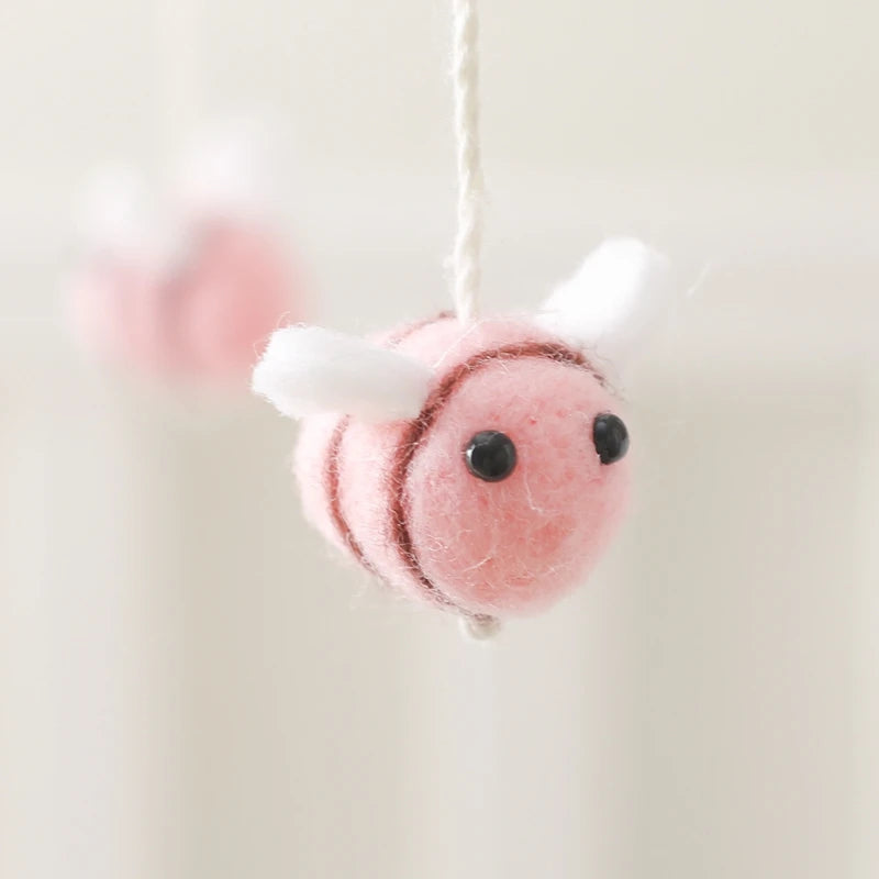 Baby Crib Bed Bell Rattle Toy 0-12 Months Wooden Mobile Cartoon Bee Bed Bell Hanging Toy Holder Bracket Infant Crib Bracket Gift