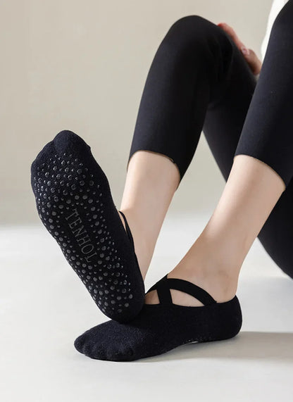 1-5 Pairs of Women's Non-Slip Yoga Socks for Dance Pilates Gym Breathable Cotton No-Show Socks with Silicone Grip Indoor Workout