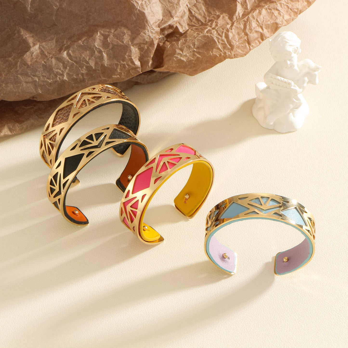 Hollow double-sided leather replaceable women's light luxury style golden jewelry gift banquet daily wear open bracelet