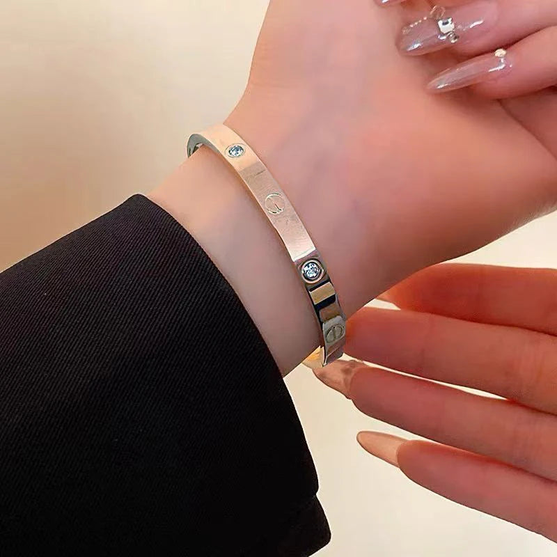 Classic Design Stainless Steel Rose Gold Color Smooth Metal Bracelet for Women's Non Fading Jewelry Trendy Explosive Accessories