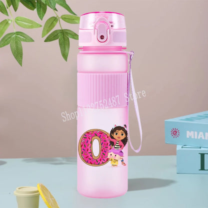 Gabby Dollhouses Cute Water Bottles 550ml Girls Kawaii Cup Kids School Outdoor Sport Flasks Women Office Home Plastics Mug Gift
