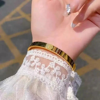 Classic Design Stainless Steel Rose Gold Color Smooth Metal Bracelet for Women's Non Fading Jewelry Trendy Explosive Accessories