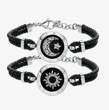 TOTWOO Long Distance Touch Bracelets for Couples ,Light up&Vibration Relationship Gifts for Lovers Smart Jewelry Love Bracelets