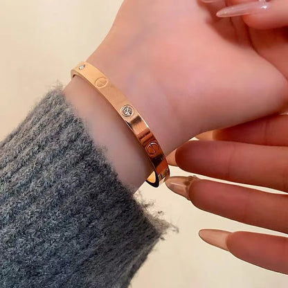 Classic Design Stainless Steel Rose Gold Color Smooth Metal Bracelet for Women's Non Fading Jewelry Trendy Explosive Accessories