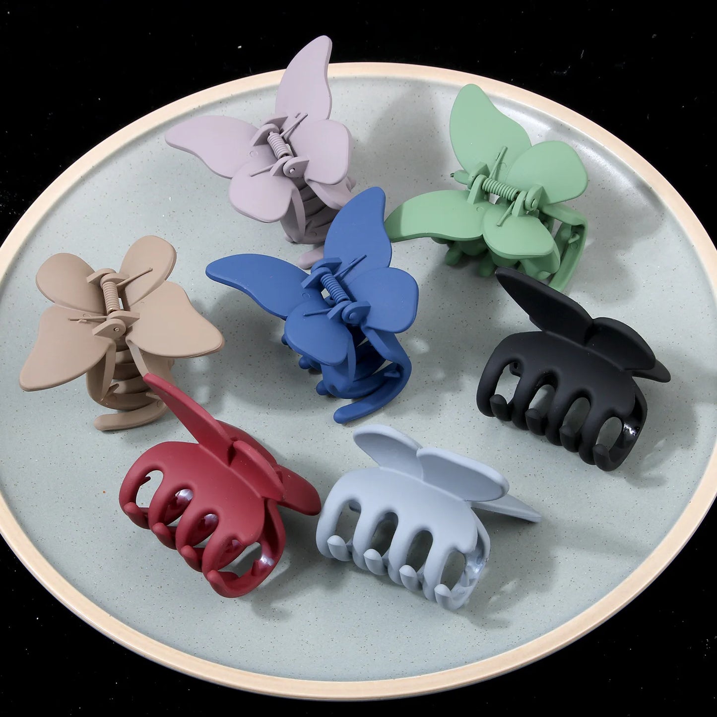 Matte Butterfly Hair Claw Solid Simple Ponytail Holders Barrettes Sweet Fairy Hair Clip Elegant Hairpin Claw Styling Accessories