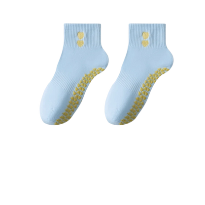 Pilates Socks with Grips for Women Cute Yoga Grip Socks Non Slip Cotton Ankle Sock for Yoga Barre Ballet
