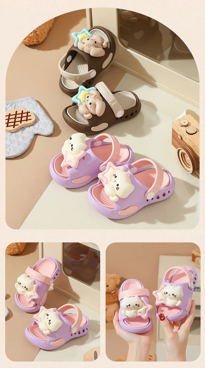 Children's Flip Flops, Anti Slip and Lightweight, Children's Hole Shoes, Soft Soled Cartoon Beach Shoes for Boys and Girls