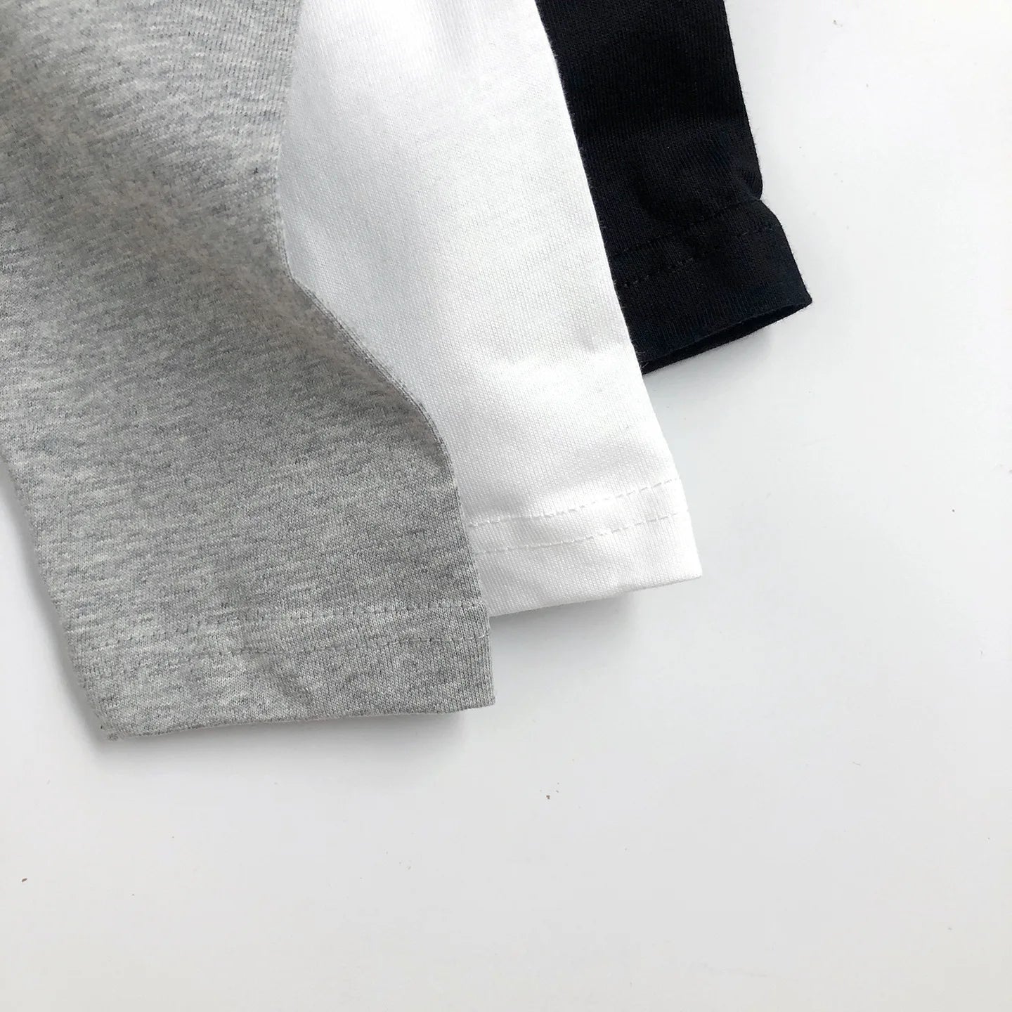 2025 Kids Clothes Solid Color Casual Long Sleeve T-Shirt 2-7Y Boys Girls Cotton Loose Basic Tee Children's Soft Undershirt Top