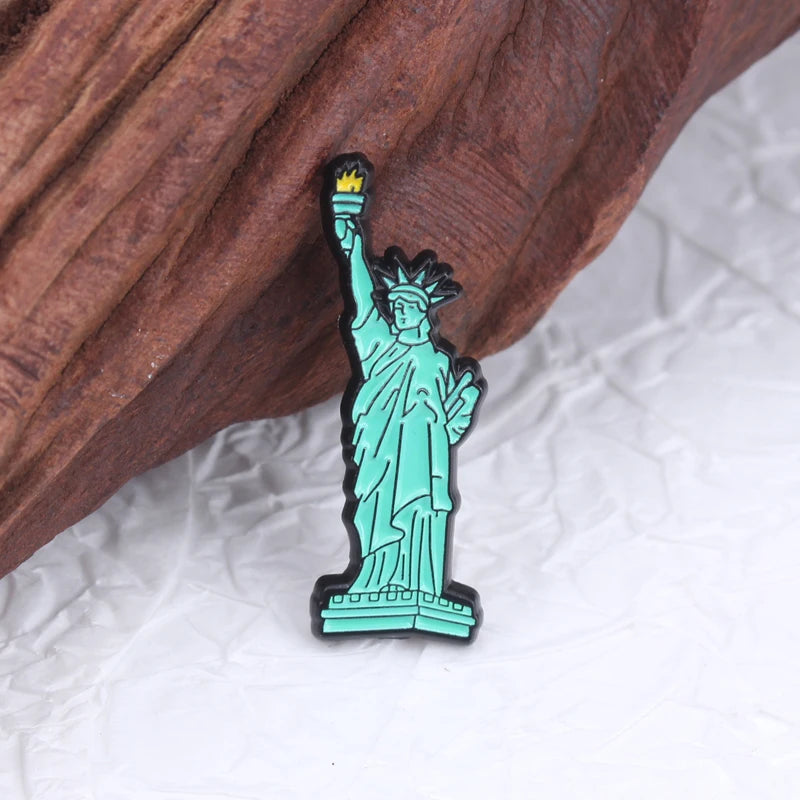 1pc Statue badge Interesting New York hard enamel pin