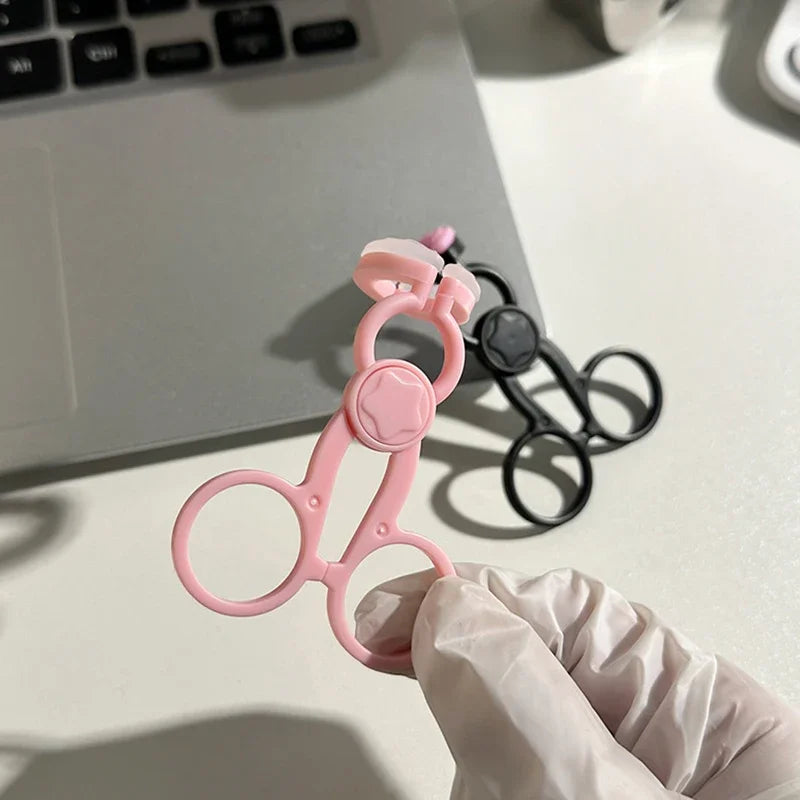 Novice contact lens remover, eyelid support tool, contact lens assistant tool, portable eye expander for wearing