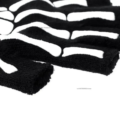 1pair New 5-11T Kids Halloween Skeleton Skull Half Finger Luminous Punk Gloves Winter Skull Fingerless Black Mitten