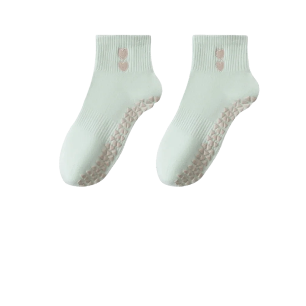 Pilates Socks with Grips for Women Cute Yoga Grip Socks Non Slip Cotton Ankle Sock for Yoga Barre Ballet