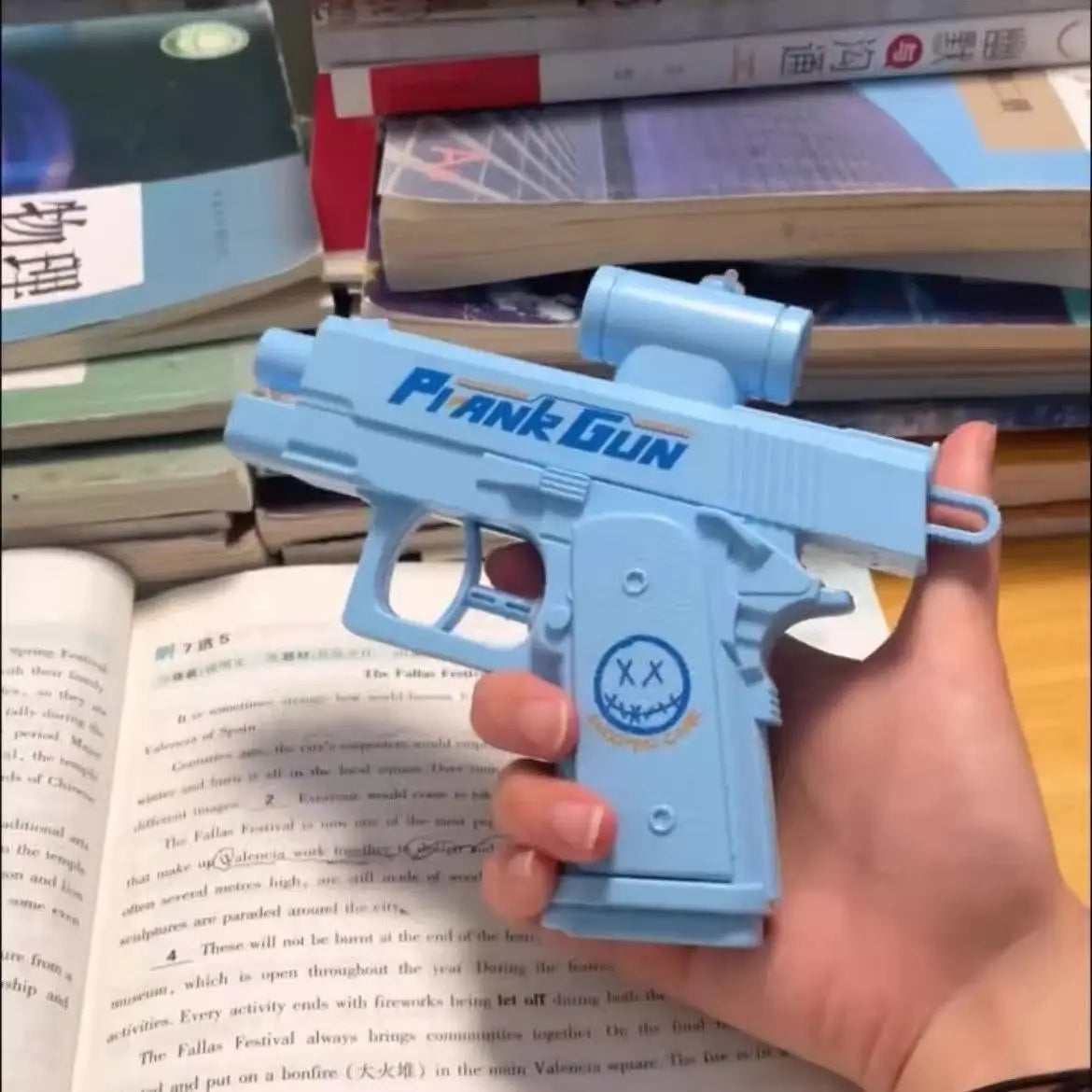 Mischievous Water Gun Toy Handheld Manual Two-Way Water Gun Prank Water gun Toy Trick  Double Directional Water Spray Mini Gun