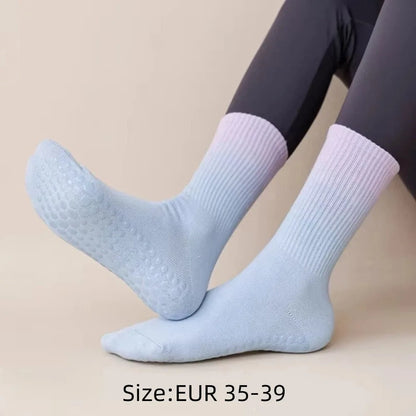 New Non-Slip Yoga Pilates Socks Gradient Color Silicone Grips Mid-Calf Socks Breathable Combed Cotton Sports Dance Socks Women