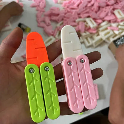 Gravity Folding Claw Knife Radish Knife 3d Printing Gravity Knife Small Radish Knife Push Card Decompression Fidget  Mini Toy