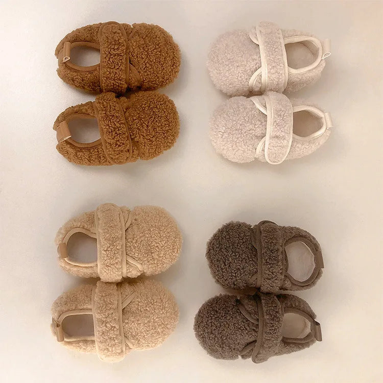 New Walkers Spring Fashion Anti Slip Baby Girl Shoes Flat Soft Lightweight Baby Shoe Versatile Warm Classic Fur Shoe 유아 겨울신발