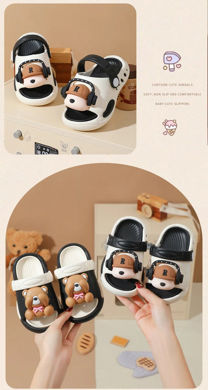 Children's Flip Flops, Anti Slip and Lightweight, Children's Hole Shoes, Soft Soled Cartoon Beach Shoes for Boys and Girls