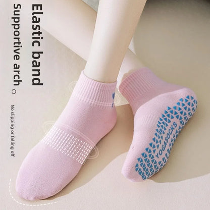 Pilates Socks with Grips for Women Cute Yoga Grip Socks Non Slip Cotton Ankle Sock for Yoga Barre Ballet