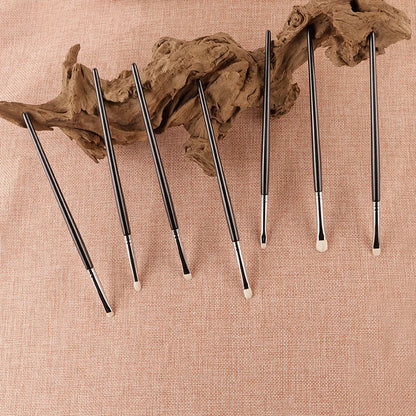 1pc White Pony Hair Eyeshadow Makeup brushes Small Smudge Precision Crease Detail Bevel Eye Shadow Make up brush Liner Lip