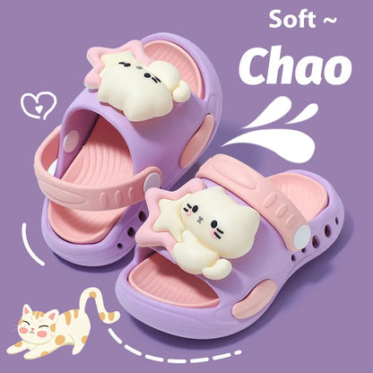 Children's Flip Flops, Anti Slip and Lightweight, Children's Hole Shoes, Soft Soled Cartoon Beach Shoes for Boys and Girls