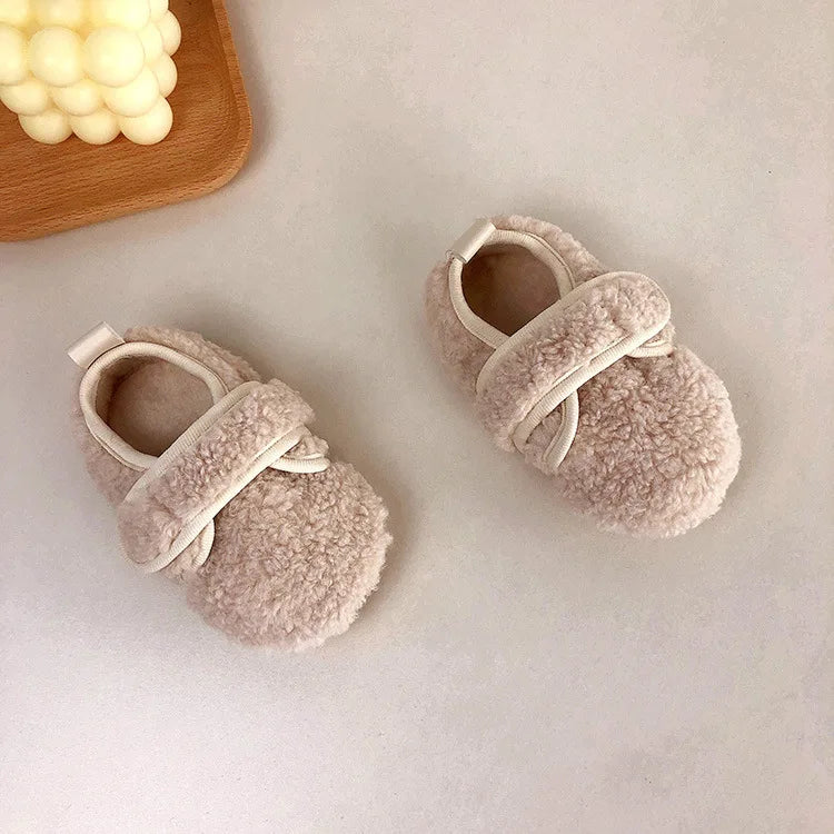 New Walkers Spring Fashion Anti Slip Baby Girl Shoes Flat Soft Lightweight Baby Shoe Versatile Warm Classic Fur Shoe 유아 겨울신발
