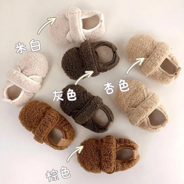 New Walkers Spring Fashion Anti Slip Baby Girl Shoes Flat Soft Lightweight Baby Shoe Versatile Warm Classic Fur Shoe 유아 겨울신발