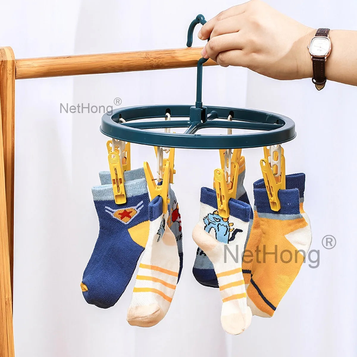 8 Pegs Thickened Clip Underwear Socks Hanger Laundry Airer Cloth Dryer Rack