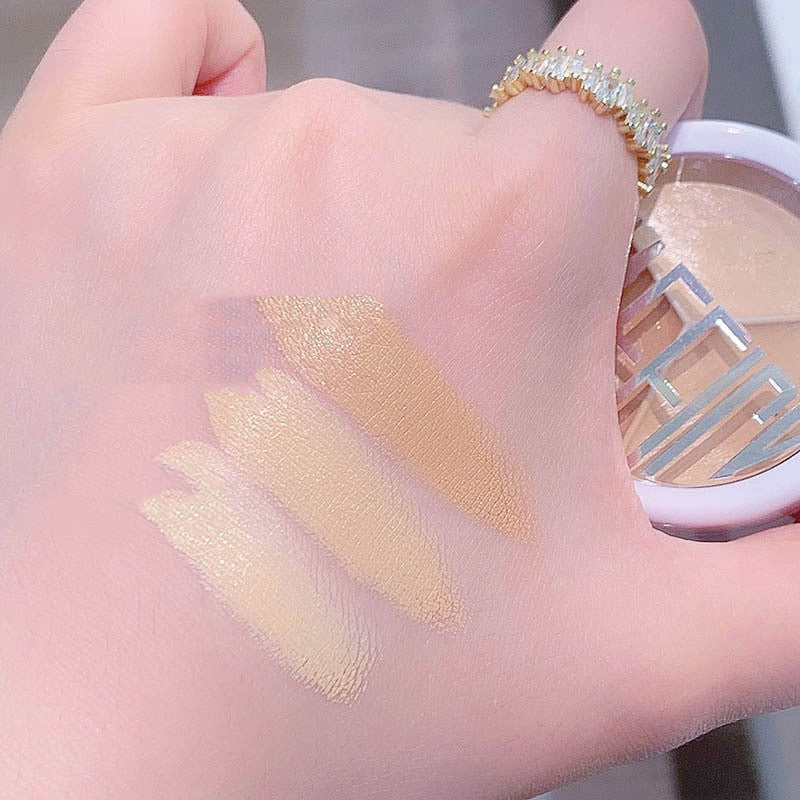Women's Fashion Simple Flawless Tri-Color Concealer