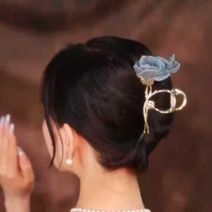 Leichter Luxus-Greifclip aus Kupferlegierung mit Doppelblume und Anti-Kristall