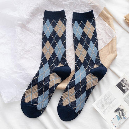 AutumnWinter Diamond-Patterned Women's Mid-Calf Socks