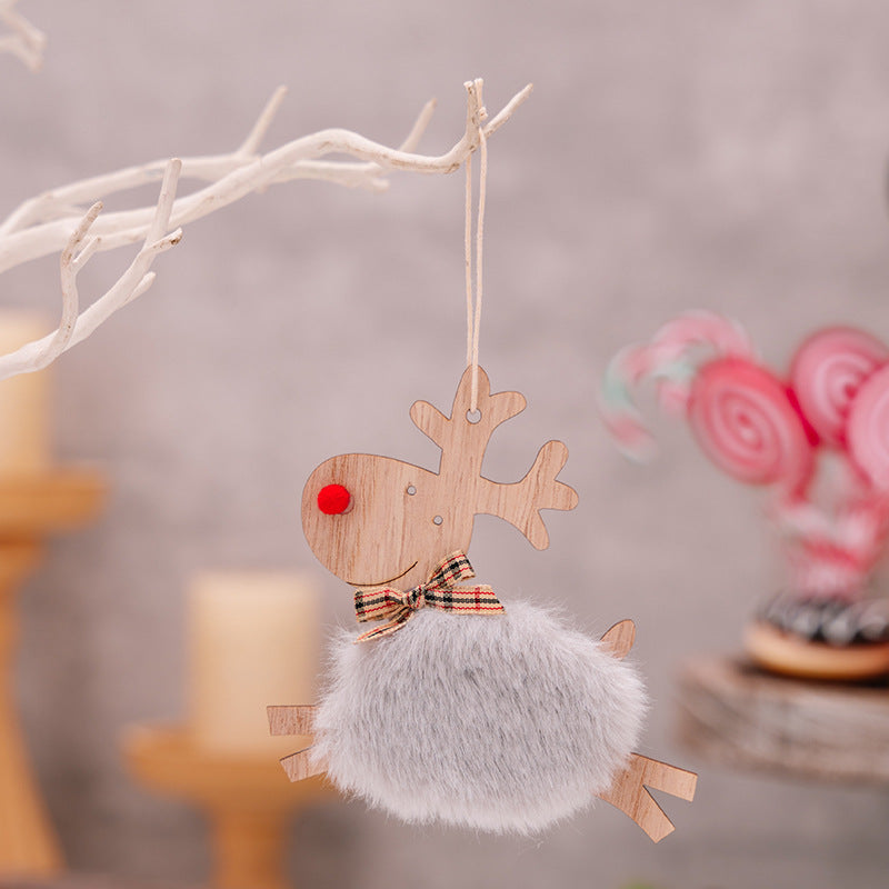 Christmas Wooden Elk Ornaments Red Lamb