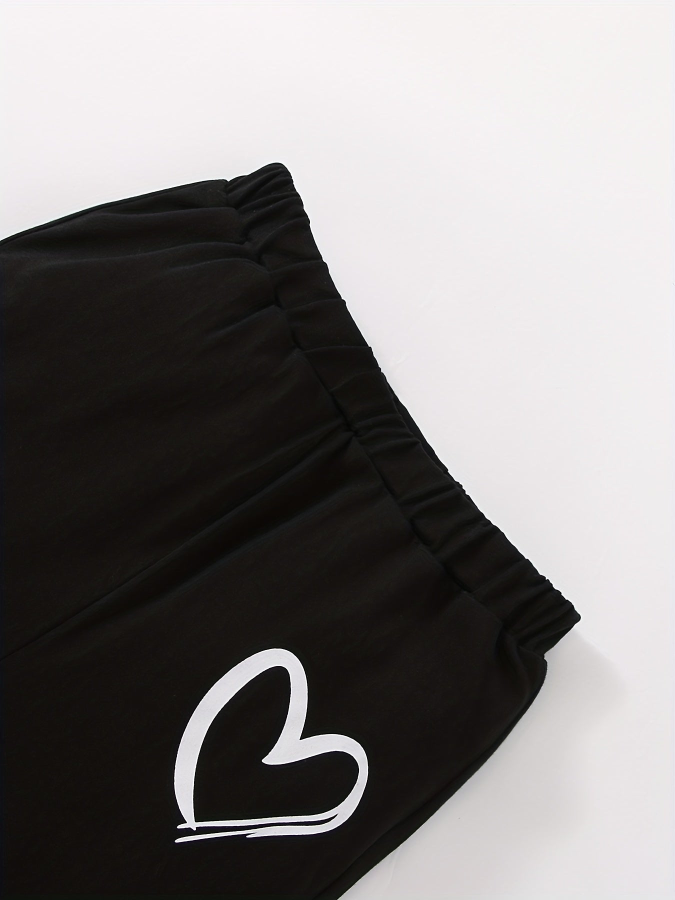 Girls' Fashion Set: Heart Print Round Neck Short Sleeve T-Shirt & Sweatpants 2pcs Casual Cotton Outfit, Perfect for Outdoor