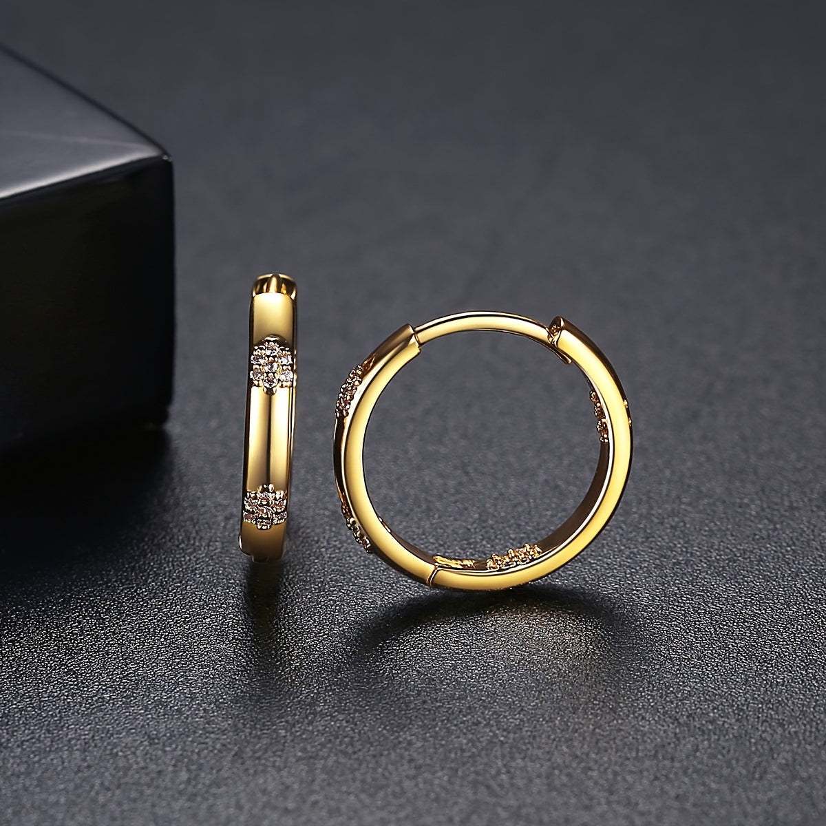 1 Pair Elegant Huggie Hoop Earrings Inlaid Zirconia Stud Earrings Fashion Jewelry For Women