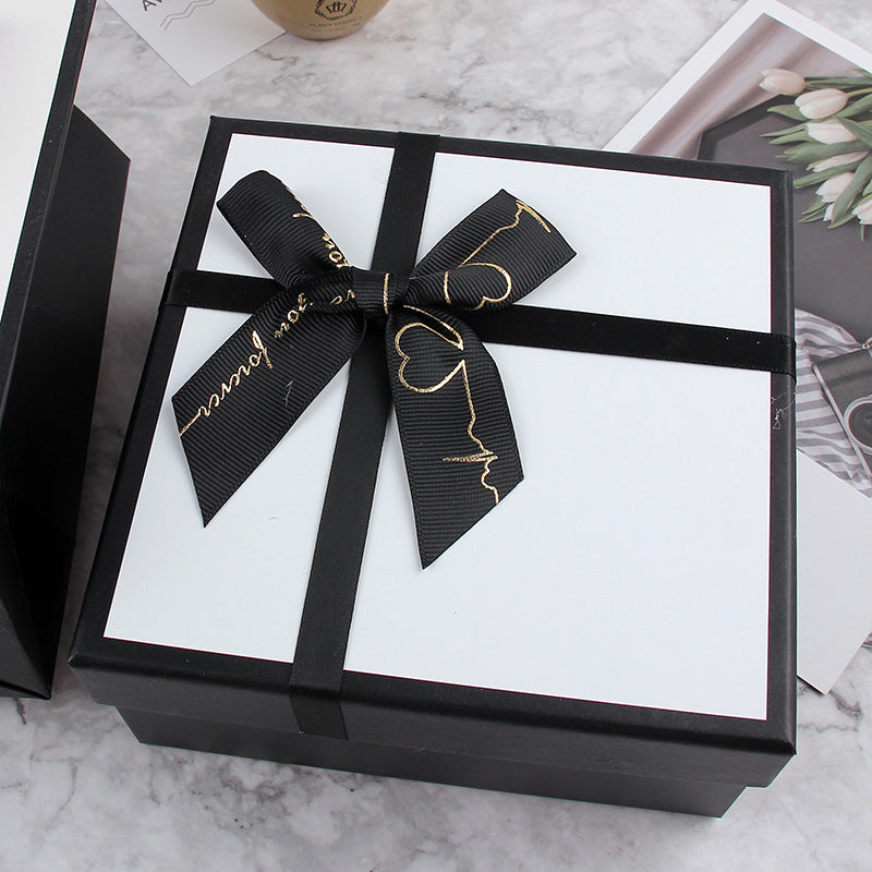 Exquisite Black And White Bow Packaging Box Valentine's Day Gift Box