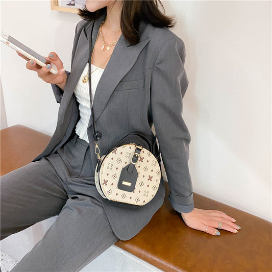 Crossbody Bag Retro Fashion Western Style Portable Round Cake Bag