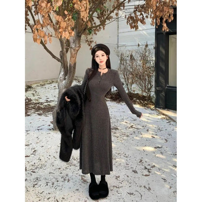 Slim-fit Temperament Pure Color Bottoming Skirt V-neck Knitted French Midi Skirt