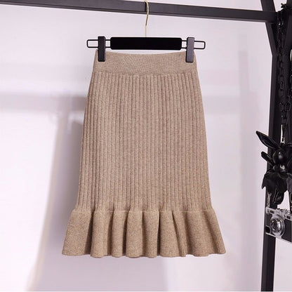 New Slim-fit And Slimming Lace-hem Knitted Skirt