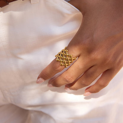 Titanium Steel Does Not Fade Exaggerated Women's Ring