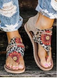 Large Size  Women Cross-border Lightweight Flat Sandals