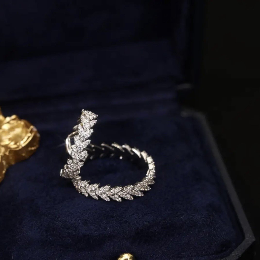 Fashion Micro Inlaid Zircon Wheat Ear Clip