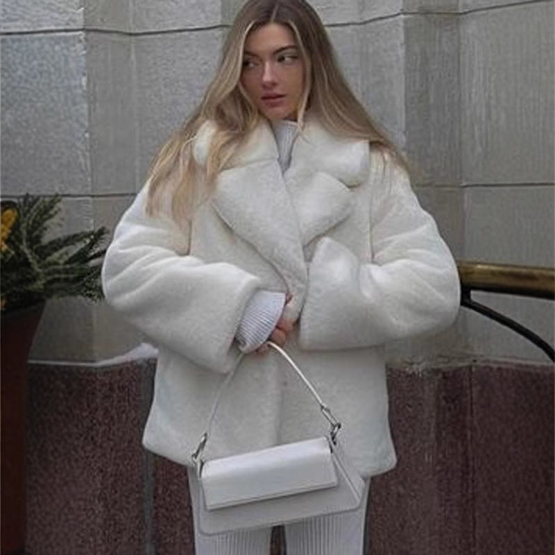 Street-style Top With A Turn-down Collar