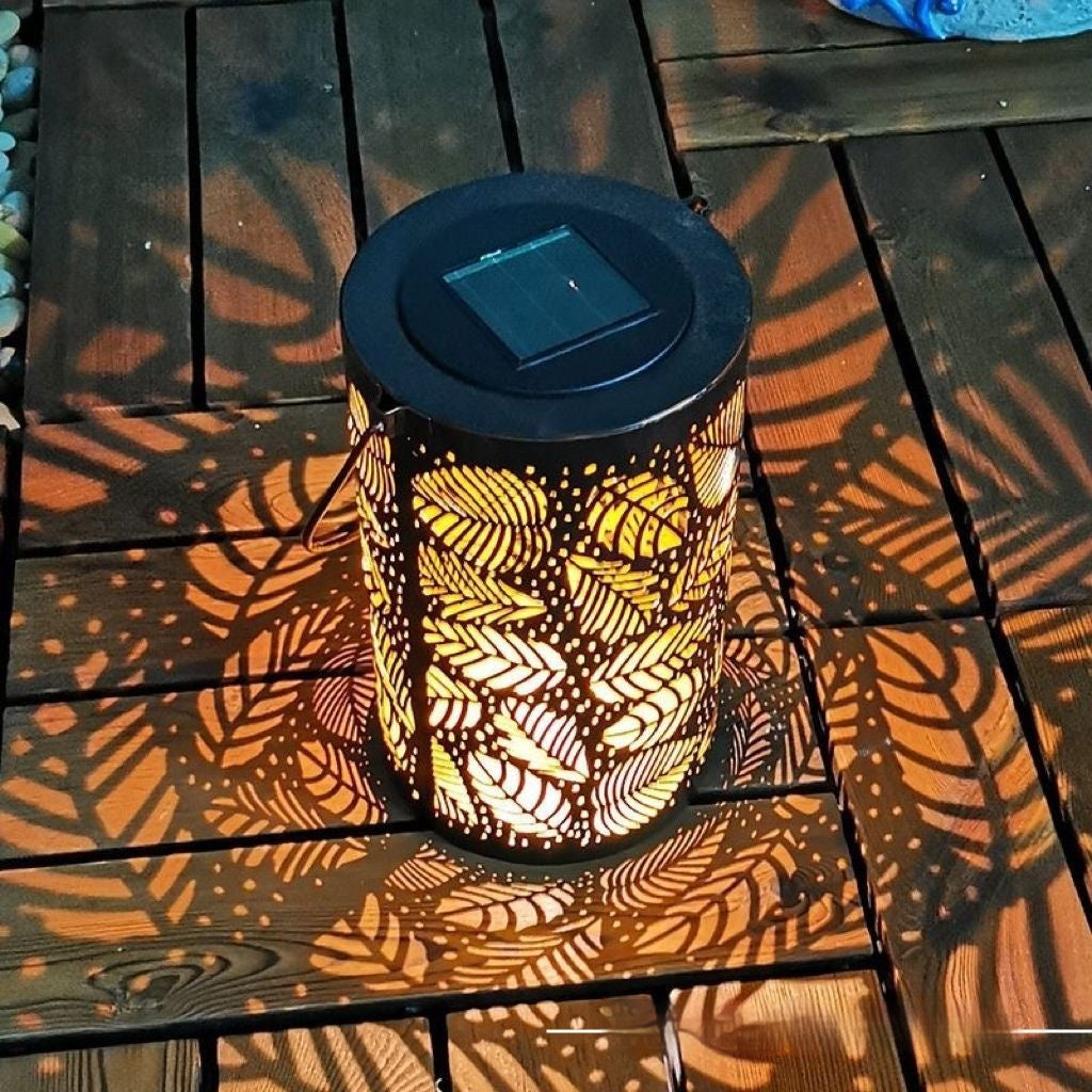 Cross-border Retro Solar Lantern Iron Hollow Storm Lantern Courtyard Decoration Desk Lamp Garden Projection