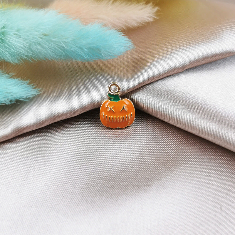 Pumpkin Head Skull Haunted House Pendant Material