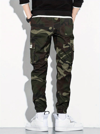 Men's Camo Print Flap Pocket Cargo Pants