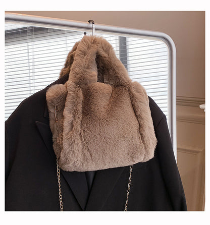 Winter Women's Fashion Large Capacity Plush Hand-carrying Bag