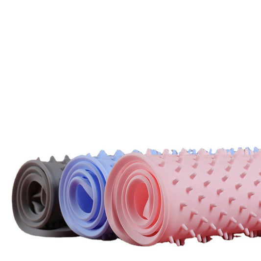 The Toilet Prevents The Cat From Rubbing Against The Foot Pad